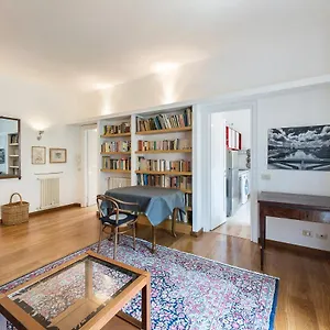https://quiet-apartmenttrastevere.it-romehotels.com